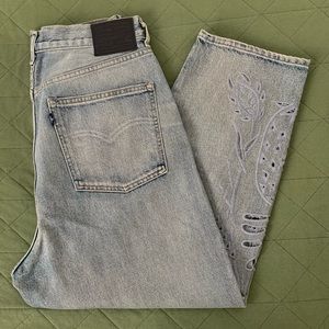 Levi’s Made & Crafted Embroidered Barrel Crop Jeans Size 30